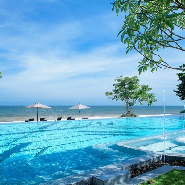 Baba Beach Club Hua Hin Luxury Pool Villa by Sri panwa, hotel in Cha Am