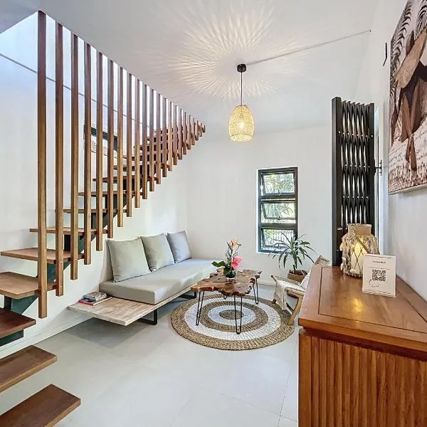 Caracol beachfront studio, hotel in Calodyne