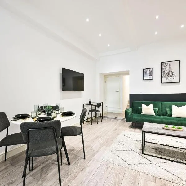 Stylish 1Bed West London Apartment - Near Shops & Tube, hotel en Ealing