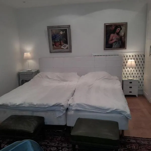 Floravägen 11, hotel in Lidingö