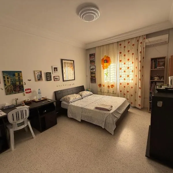 Chambre Bleue, hotel in Ariana