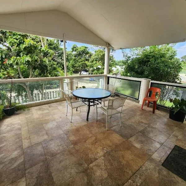 Dreaming Dawn – hotel w mieście Tofoa