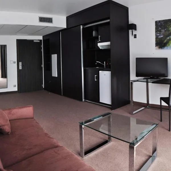 Golden Tulip Pornic Suites- Appart Hotel, hôtel à Pornic