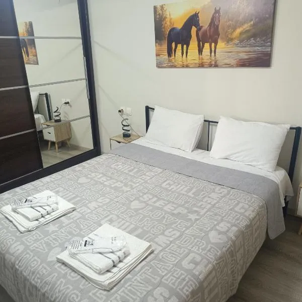 Britshouse, hotel in Naousa