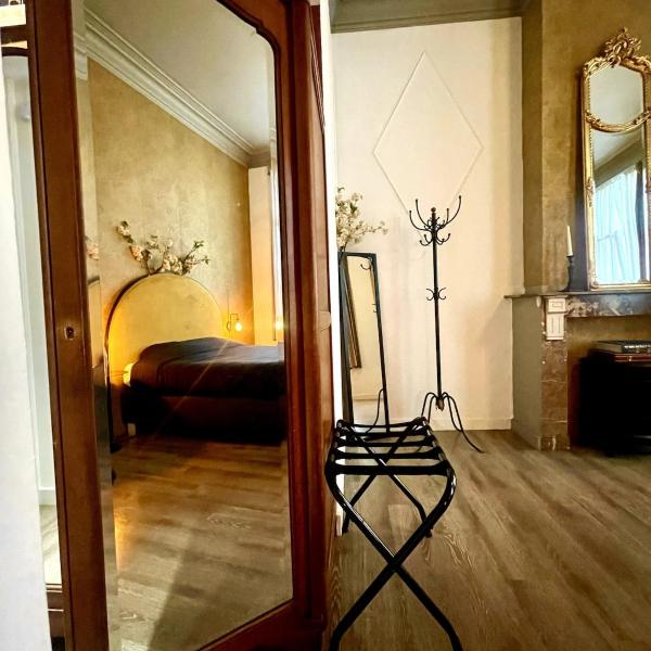 The Cozy Guestroom near Park Zuid and Musea, Amberes