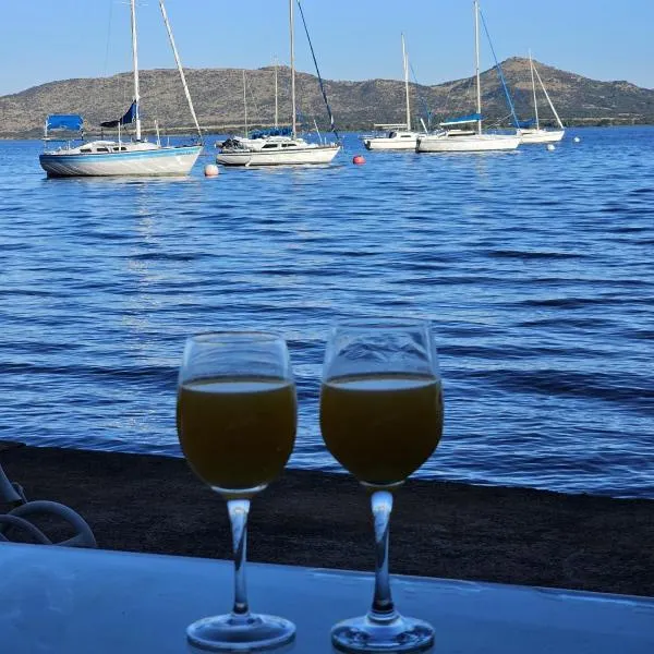 Shabbat Guest House and Spa, Hartbeespoort, hotel v destinaci Hartbeespoort