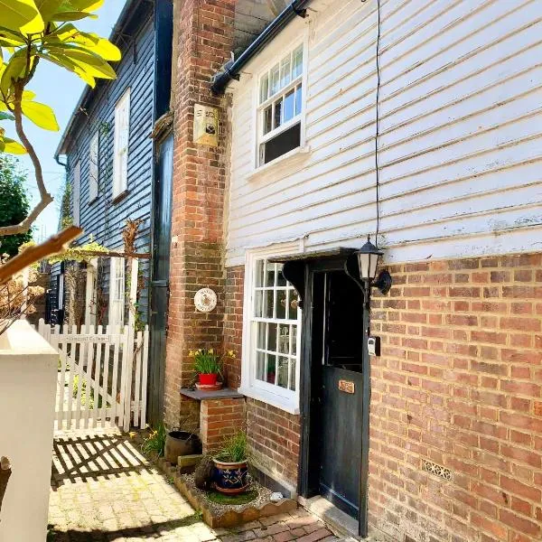 Watts Cottage, Cosy 2 bed, historical home, hotel in Bexhill