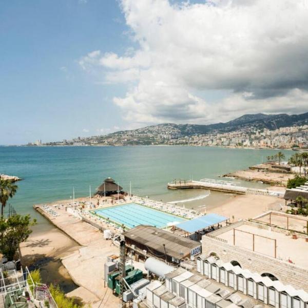Aigue Marine Beachfront - Splendid View Chalets on Jounieh Bay, Al Bāţiyah