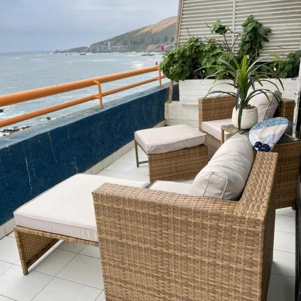 Reñaca en primera linea,terraza panoramica acceso directo a la playa: Viña del Mar'da bir otel