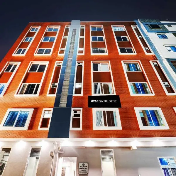 Super Townhouse Ecity Inn, hotel v destinaci Bengalúr