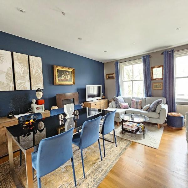 Beautiful Victorian in Fulham, 3BRs, 2Bth, Garden, Parking, London