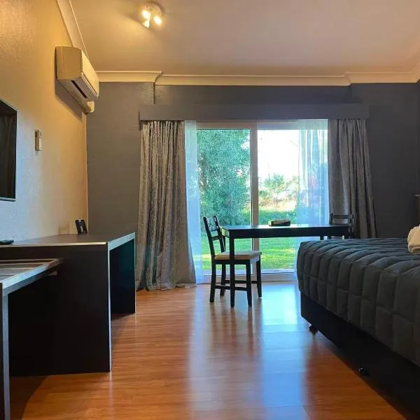 Airlie House Motor Inn, hotel v destinaci Scone