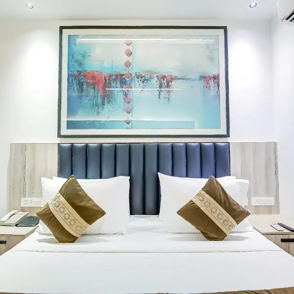 OPO Premium - Free Pickup delhi Airport, hotel di New Delhi