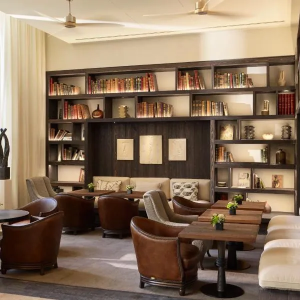 L'Isle de Leos Hotel & Spa - MGallery Collection, hotel v destinaci LʼIsle-sur-la-Sorgue