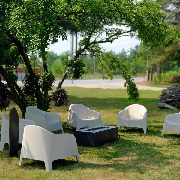 Stay Inn Muskoka, hotel in Gravenhurst