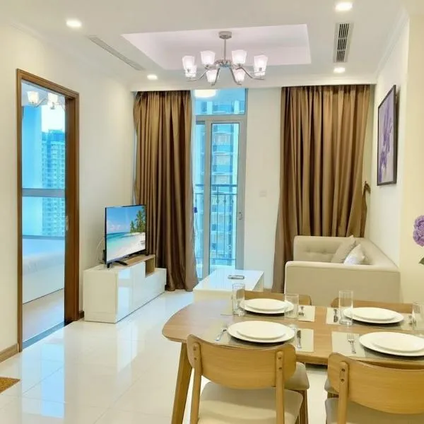 Nest365 - Landmark 81 Area Vinhomes Central Park, hotel in Ho Chi Minh City