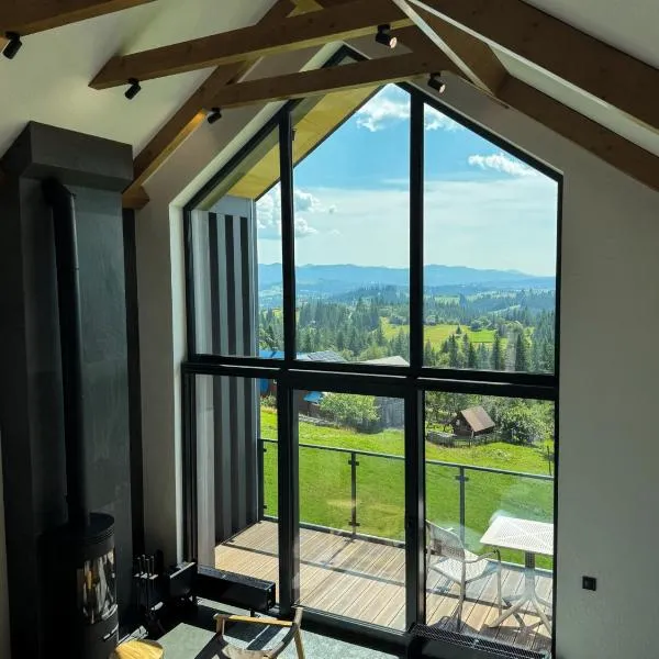 Charlton Estate、ヤブルニツァのホテル