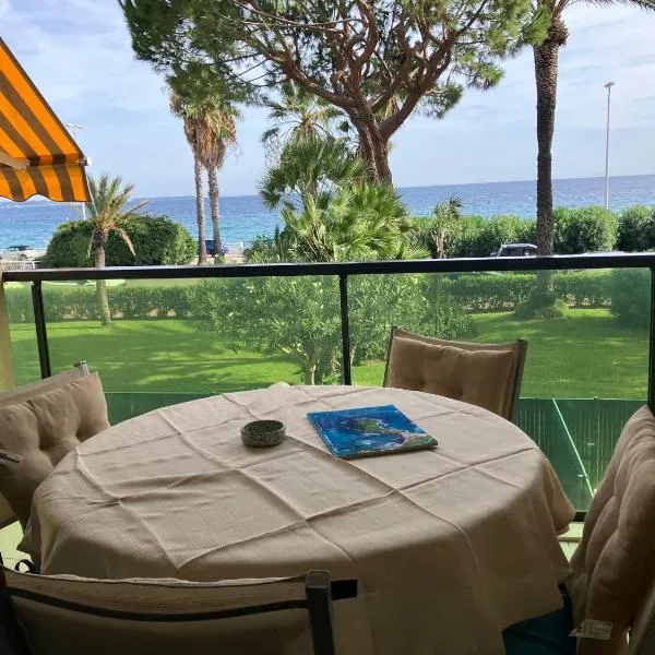Cannes Terrace Beach Front & Sea view, Hotel in Cannes