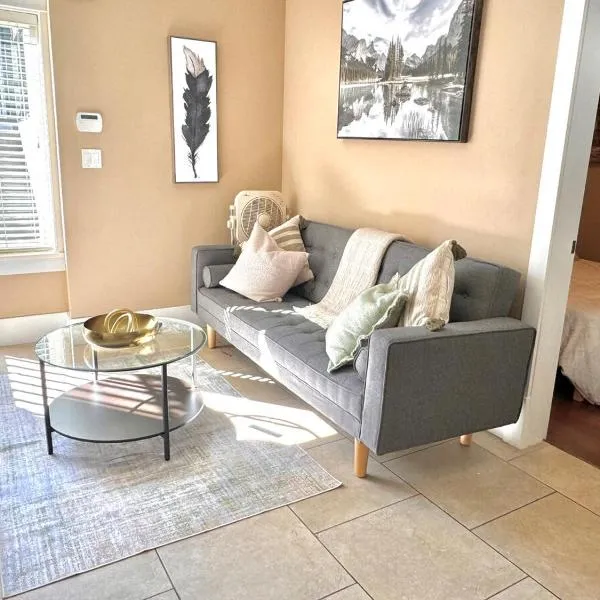 Cozy 1 Bedroom Suite, ξενοδοχείο στο Βανκούβερ
