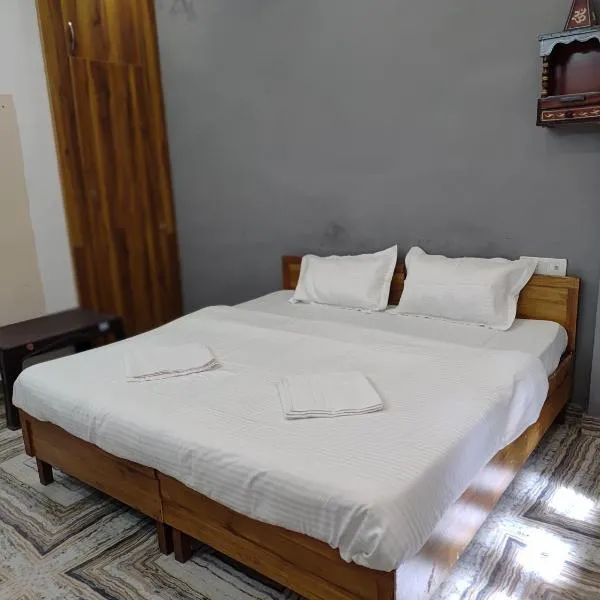 Debanjali home stay, hotel u gradu 'Rishīkesh'