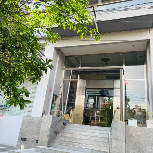 Genetrix con Increíble pileta, hotel in San Miguel de Tucumán