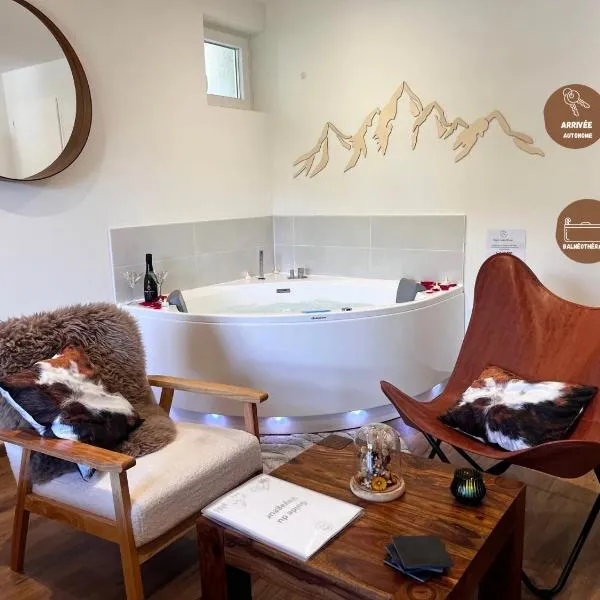 L'Ostalet suite luxe Jacuzzi, hotel em Ax-les-Thermes