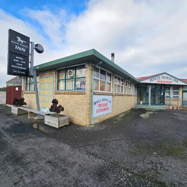Whitehorse Inn, hotel in Palmerston North