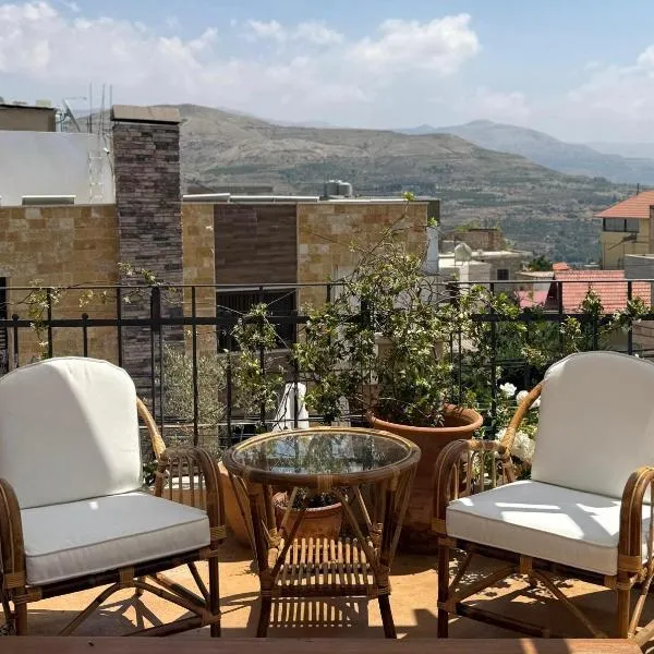 Beyt El Midan, hotel en Ehden
