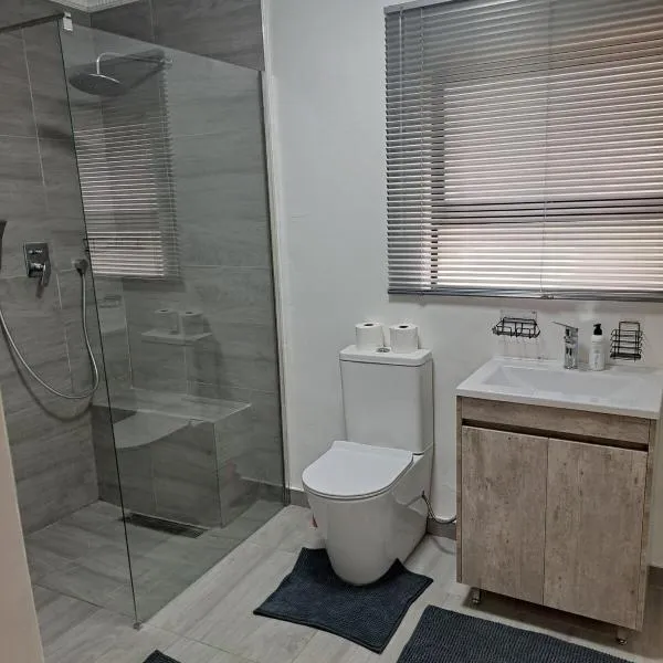 Steijn Apartments، فندق في Standerton