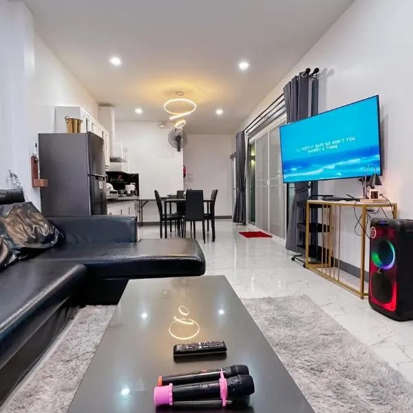 Good View Pool Villa Udonthani, hotel in Udon Thani