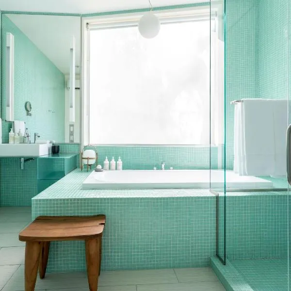 Frame Hotel - Treehouse, hotel in Austin