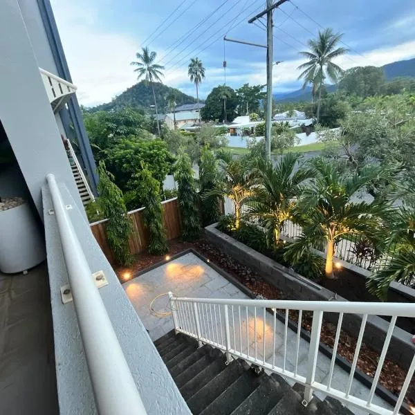 Luxury Terrace Apartment、トリニティビーチのホテル