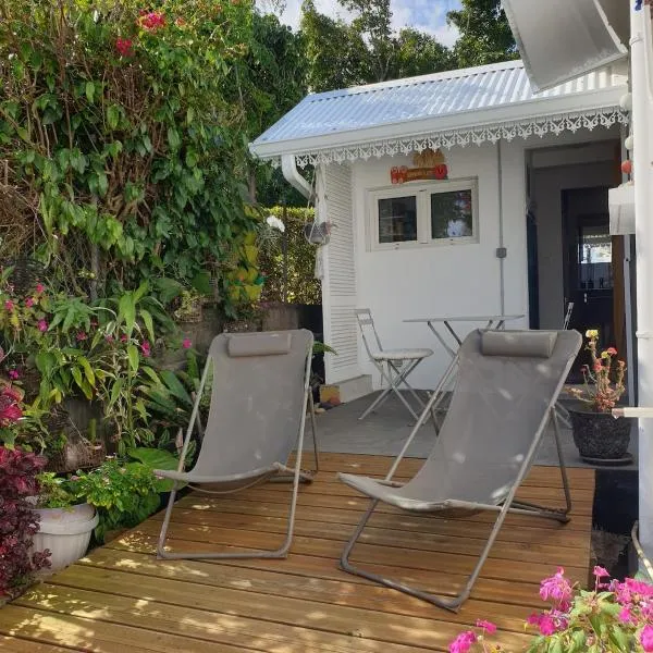 Ô Ravenale Manapany Les Bains, hotel a Saint-Joseph