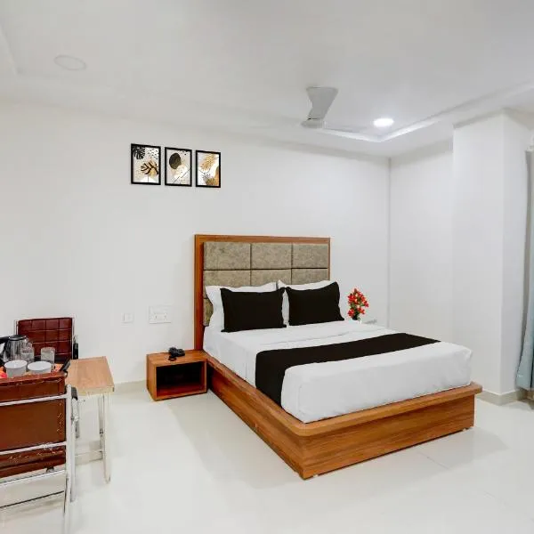 Super Townhouse Oak Public Garden Hanamkonda Formerly Vishnu Grand, hotel in Warangal
