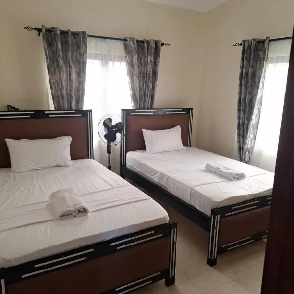 Modern Stand alone estate house, ξενοδοχείο στη Μομπάσα