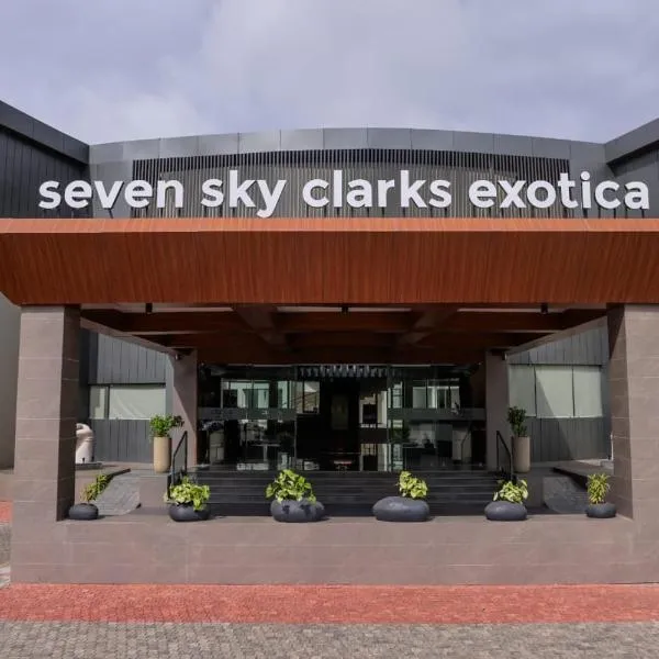 Seven Sky Clarks Exotica、ブジのホテル