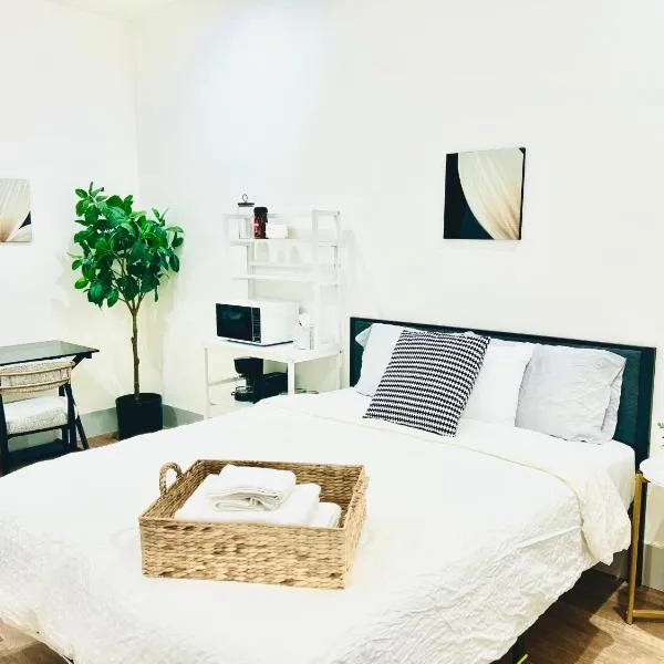 Modern New Studio Cozy&Prime Location, hotel en North Sherman Way