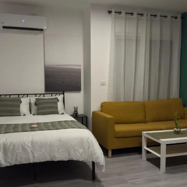 Ever Blue Suites Inspired by Nature، فندق في Ma‘yan Barukh