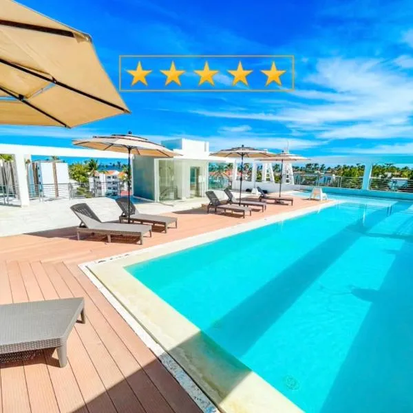 Caribbean WAVE DREAM BEACH Studios HOTEL with WiFi ROOFTOP POOL & SPA, hotel in Punta Cana