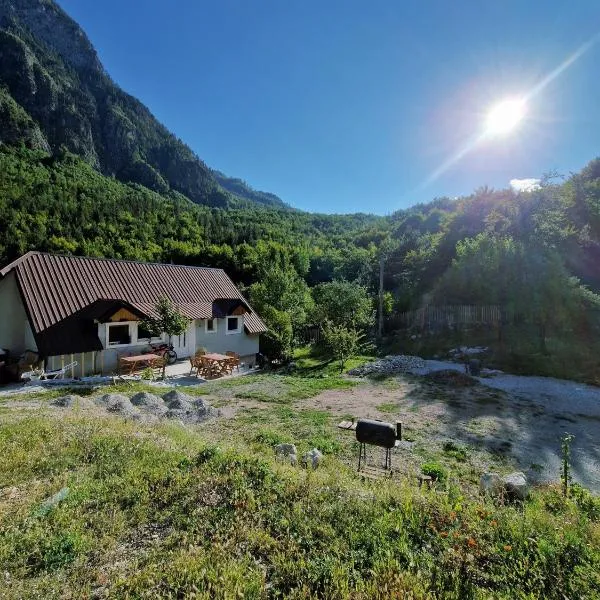 Bujtina SHERIFAJ, khách sạn ở Valbonë