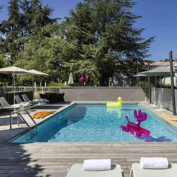 Novotel Lyon Bron Meeting & Events، فندق في برون