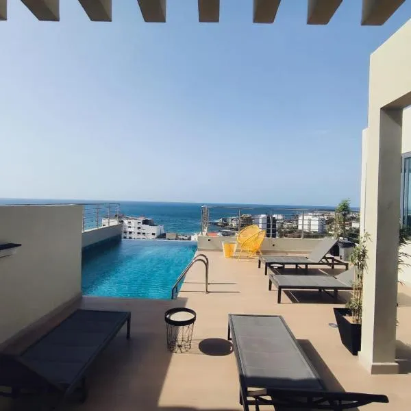 Appartement spacieux avec salon,balcon, piscine, vue sur mer et salle de sport, hotel a Dakar