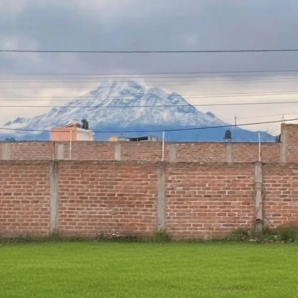 Casa familiar con vista al Chimborazo - Descubre Riobamba, hotel in Riobamba
