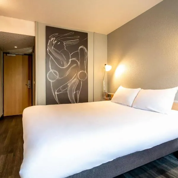 Ibis Bourges Centre, Hôtel Restaurant, hotel en Bourges