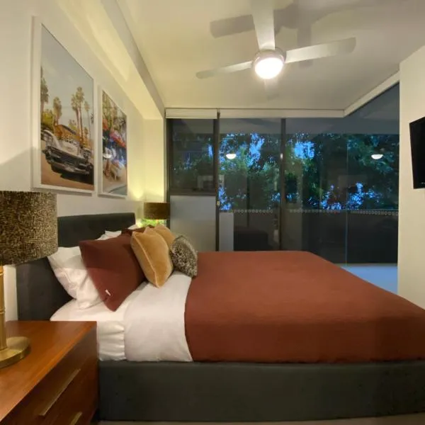 Urban Retreat - Shared Apartment with Queen Bed and Private Ensuite, hotel en Brisbane