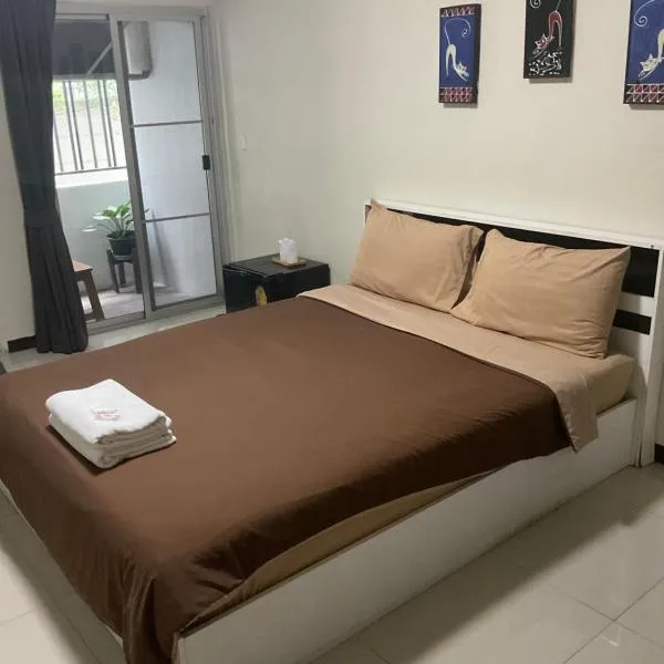 Suvarnabhumi Mansion, hotel in Samutprakarn