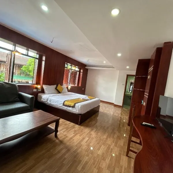 Vang Vieng Sky Mountain View Hotel, ξενοδοχείο σε Vang Vieng