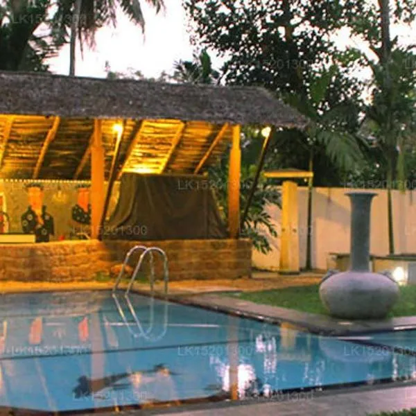 City Hub Hotel, hotel in Katunayake