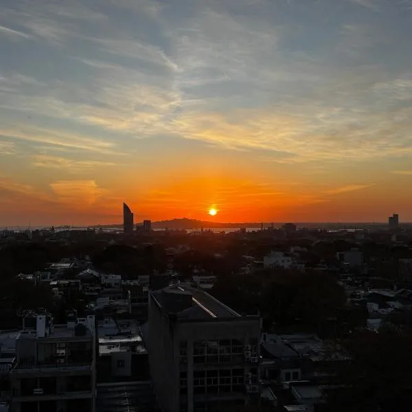 A Pasos Tres Cruces, hotel v destinaci Montevideo