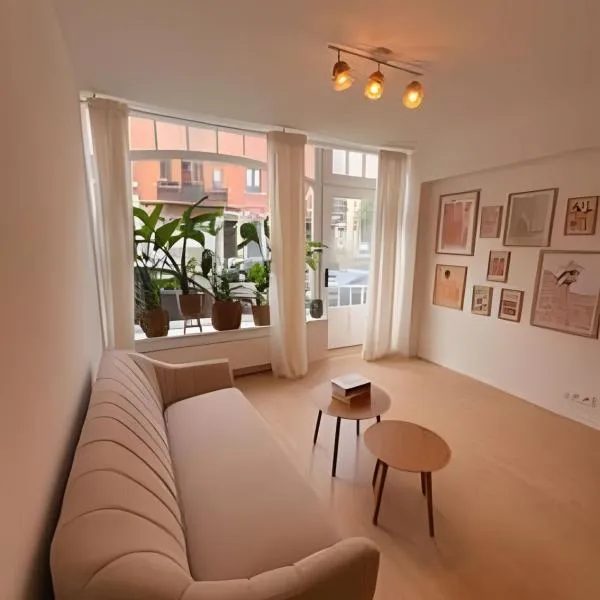 Room with ensuite and garden, hotel v Bruselu